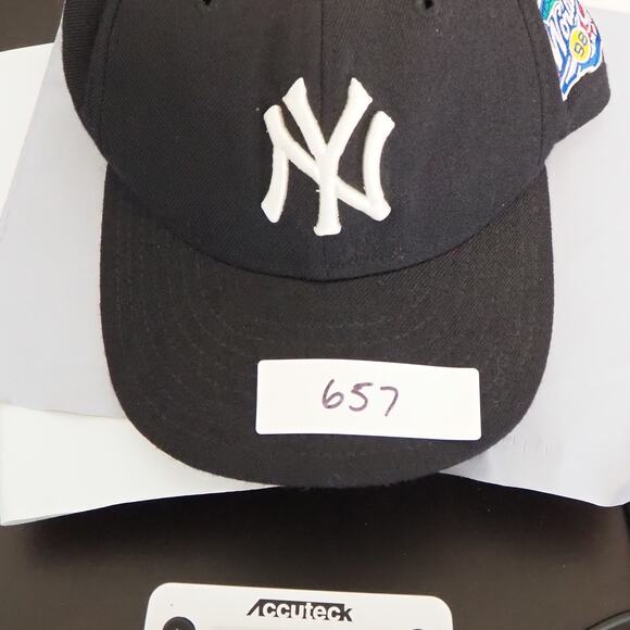 VTG New York Yankees New Era Authentic Diamond 1998 World Series Hat SZ 7 1/8 - Picture 11 of 11